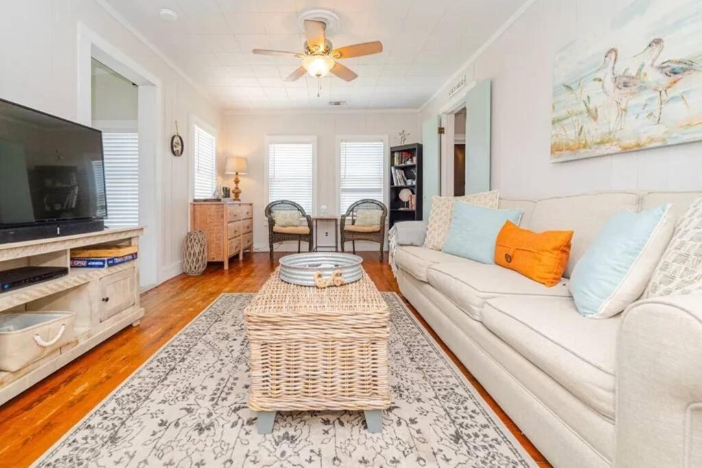 The Cottage - Downtown Rockport Bagian luar foto